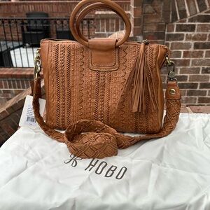 HOBO Sheila M washed leather stitched bag.